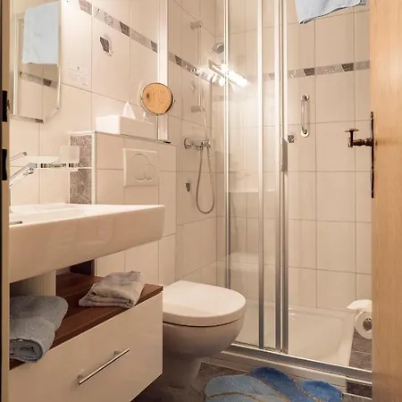 Gaestehaus Kloiberguetl بيت ضيافة سانكت جيلجن