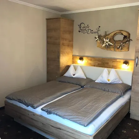 Gaestehaus Kloiberguetl بيت ضيافة