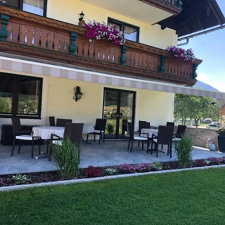بيت ضيافة Gaestehaus Kloiberguetl 4*