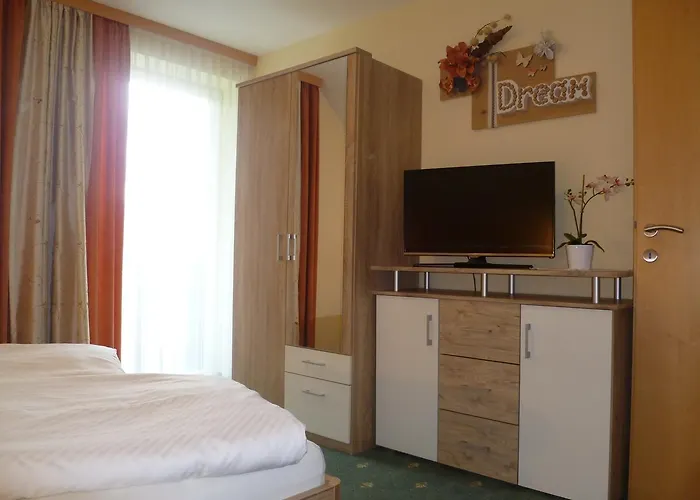 Affittacamere Gaestehaus Kloiberguetl 4*